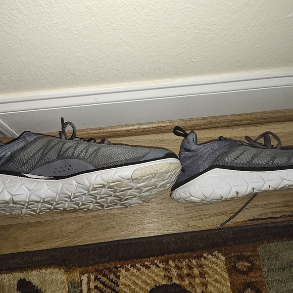 Men's Nike Jordan Flight Flex Trainer Sneakers - Picture 4 of 5